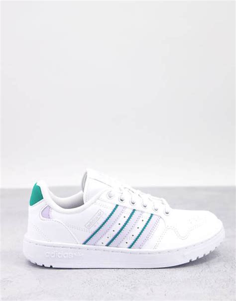 adidas Originals – NY 90 – Sneaker in Weiß mit blauen Streifen